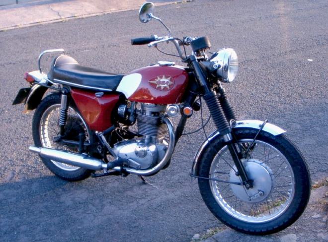 BSA B44 Shooting Star Red