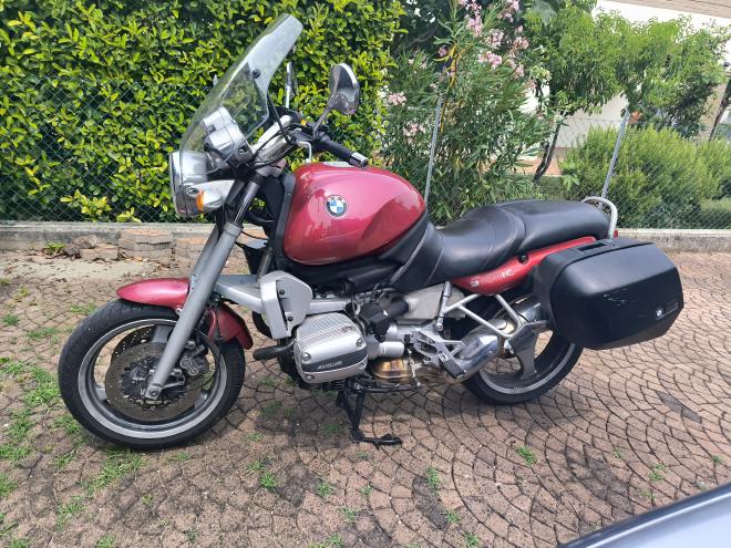 BMW R1100R