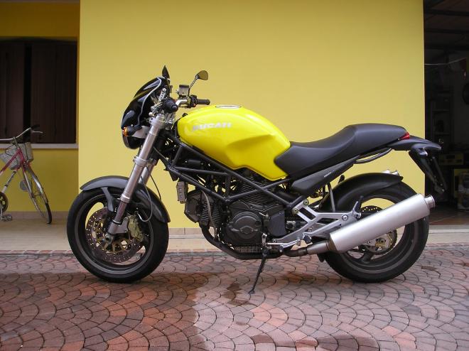 Ducati 900S